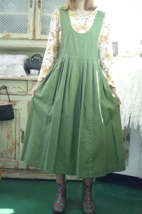 녹두색 편안한 힐링 점퍼 드레스