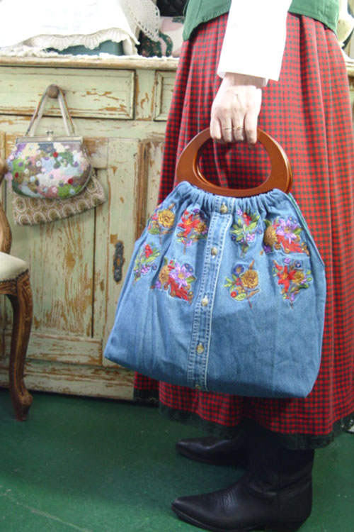 Anne´s  embroidery   romantic vintage tote (made by TASHA)